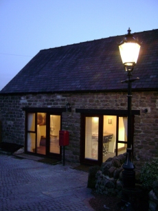 Pillarbox Cottage holiday cottage in Matlock Derbyshire